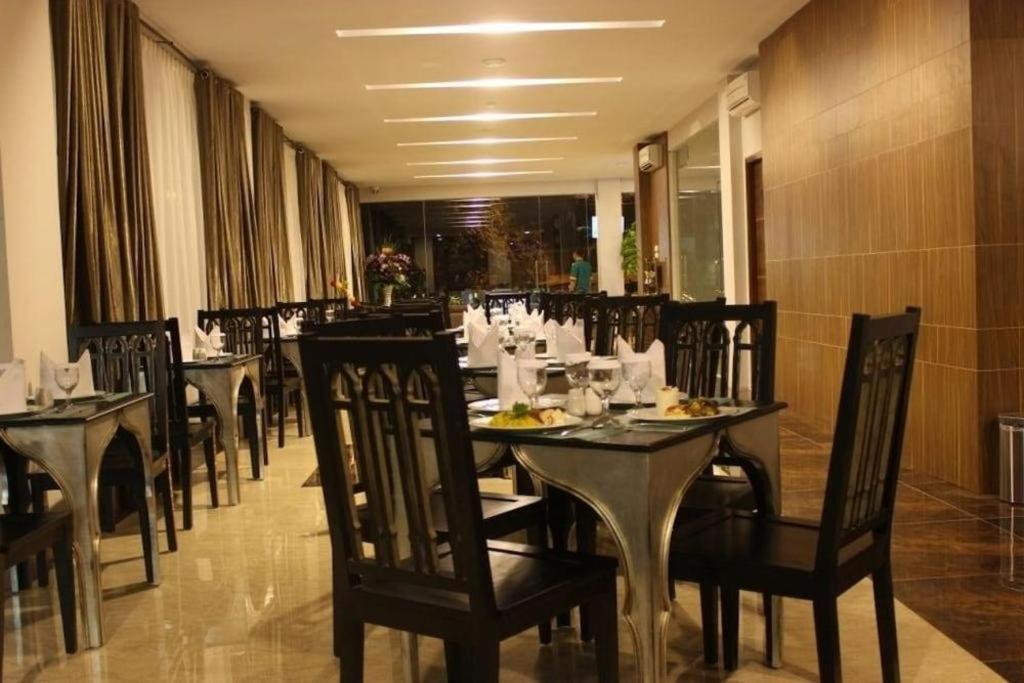 Grand Amira Hotel Solo, Azana Hotels Collection Exteriér fotografie