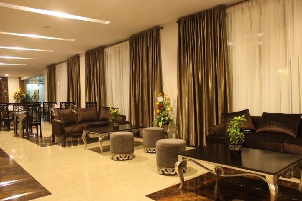 Grand Amira Hotel Solo, Azana Hotels Collection Exteriér fotografie